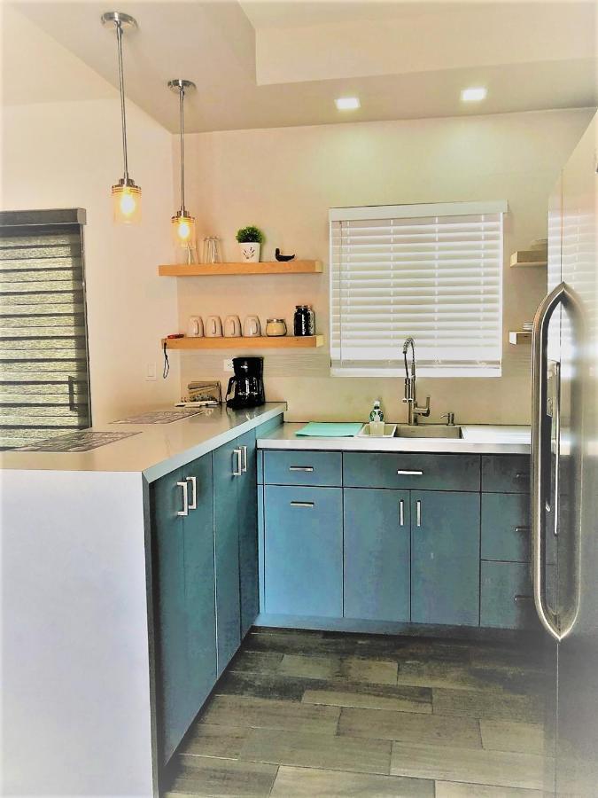 Lovely 1 Bedroom Apartment W/Private Parking เอนเซนาดา ภายนอก รูปภาพ